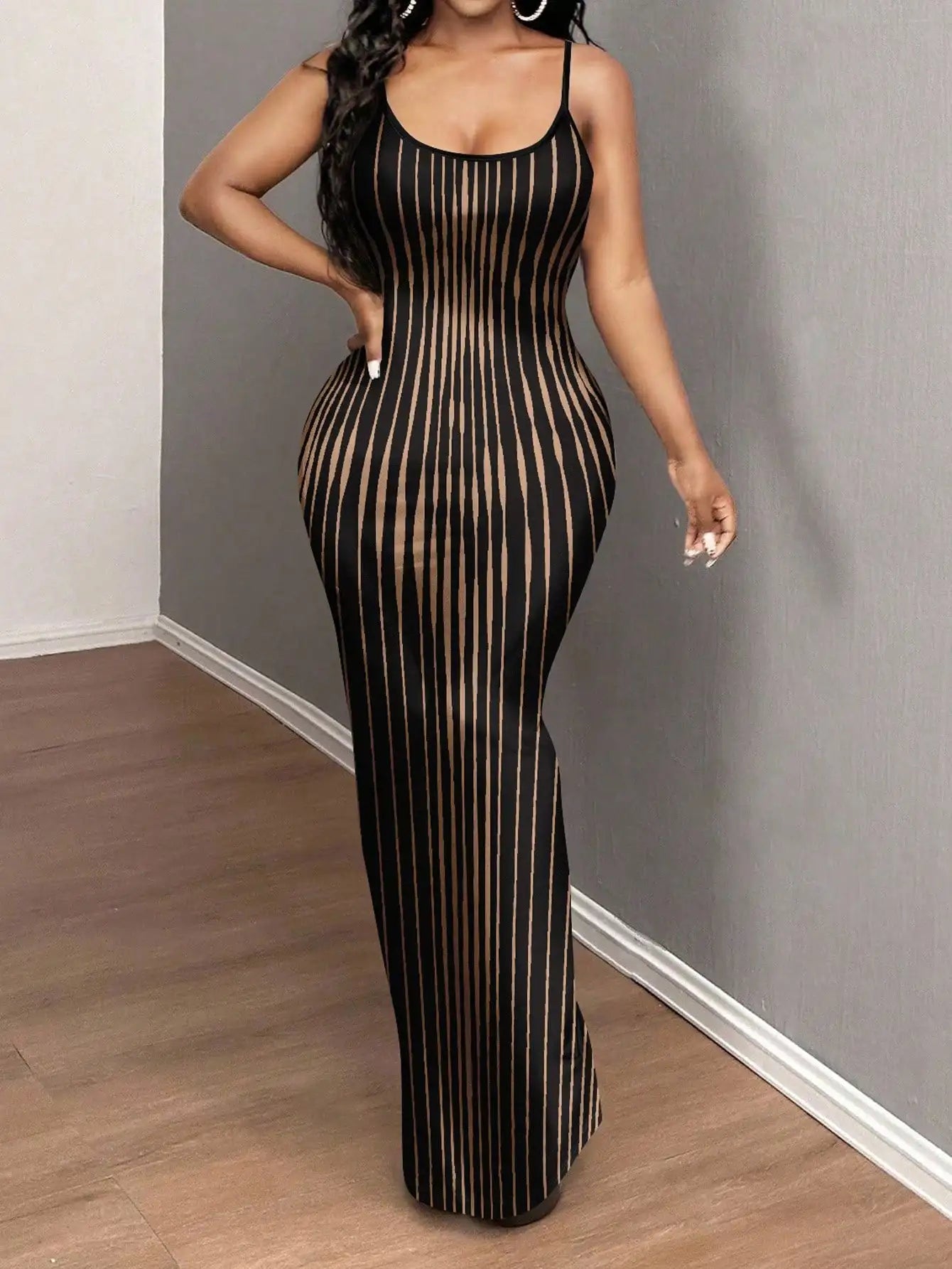 Curve-Hugging Maxi Dress With Black And Beige Optical Illusion Stripes For Women