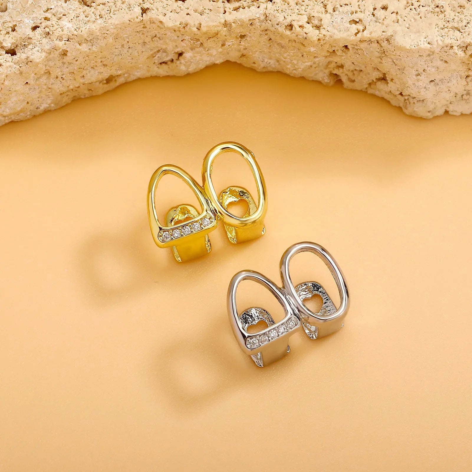 Iced Out Zircon Double Hollow Teeth Grillz Braces Hip Hop CZ Stones Tooth Caps For Women Men Jewelry Cosplay Gift