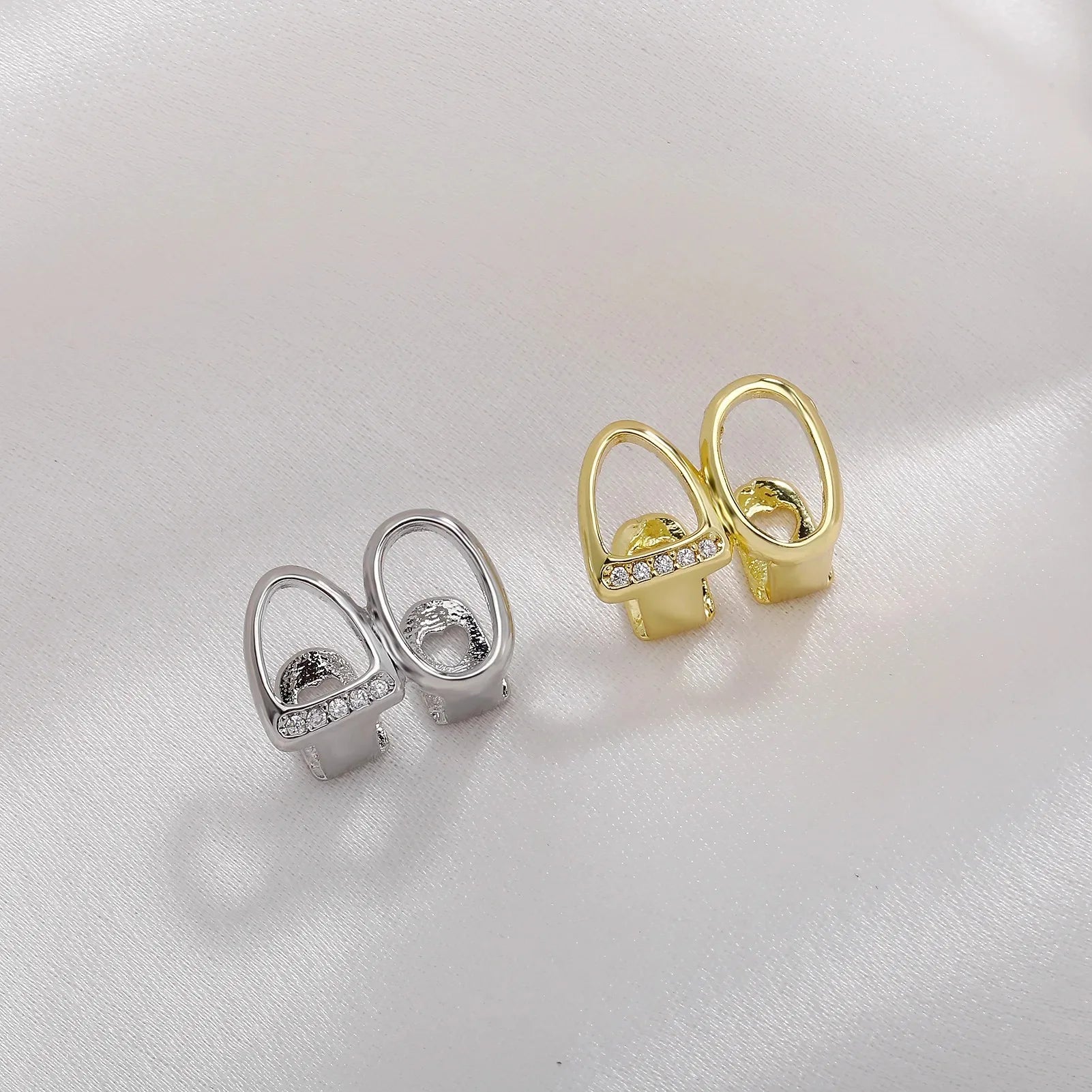 Iced Out Zircon Double Hollow Teeth Grillz Braces Hip Hop CZ Stones Tooth Caps For Women Men Jewelry Cosplay Gift