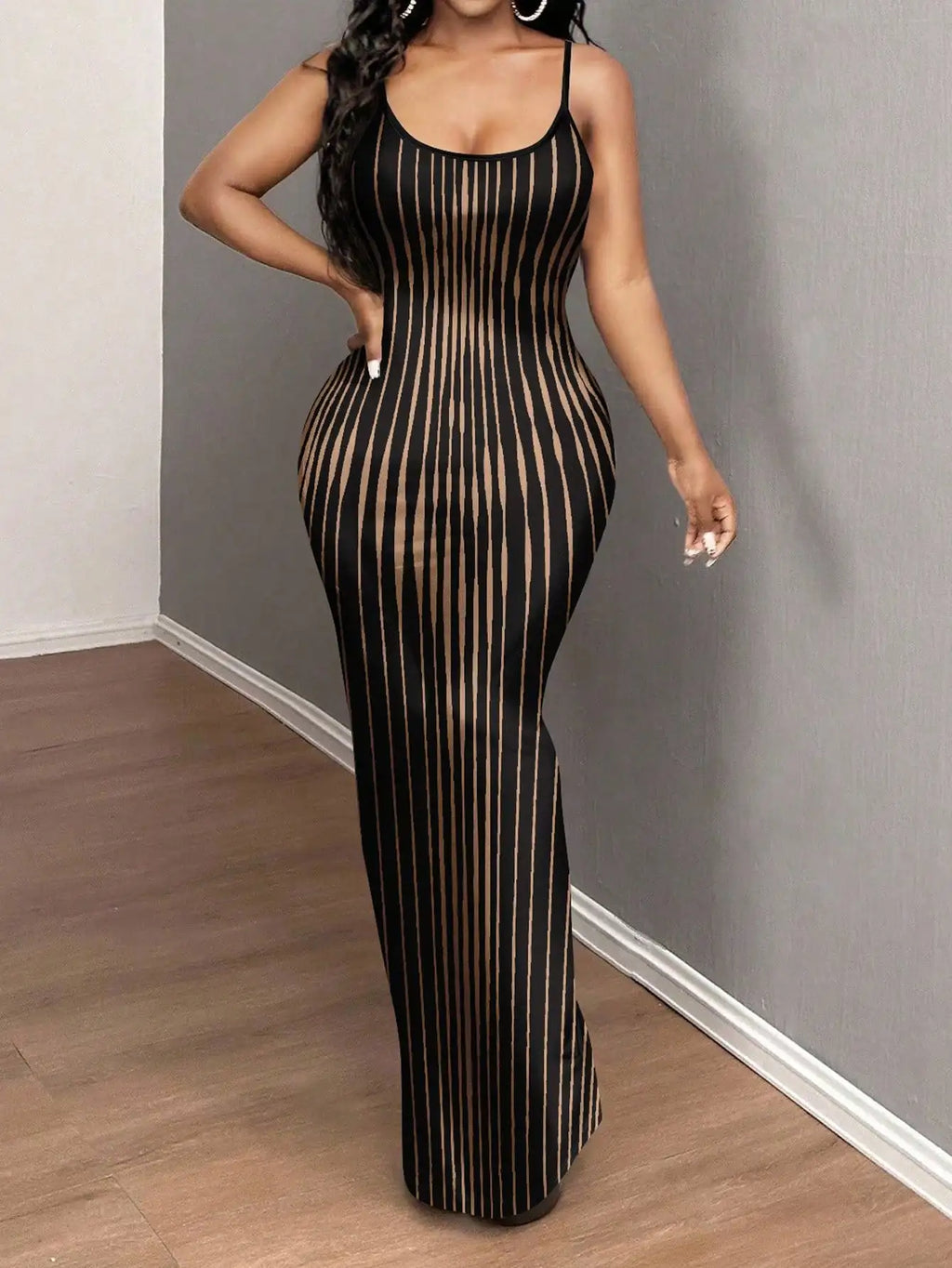Curve-Hugging Maxi Dress With Black And Beige Optical Illusion Stripes For Women